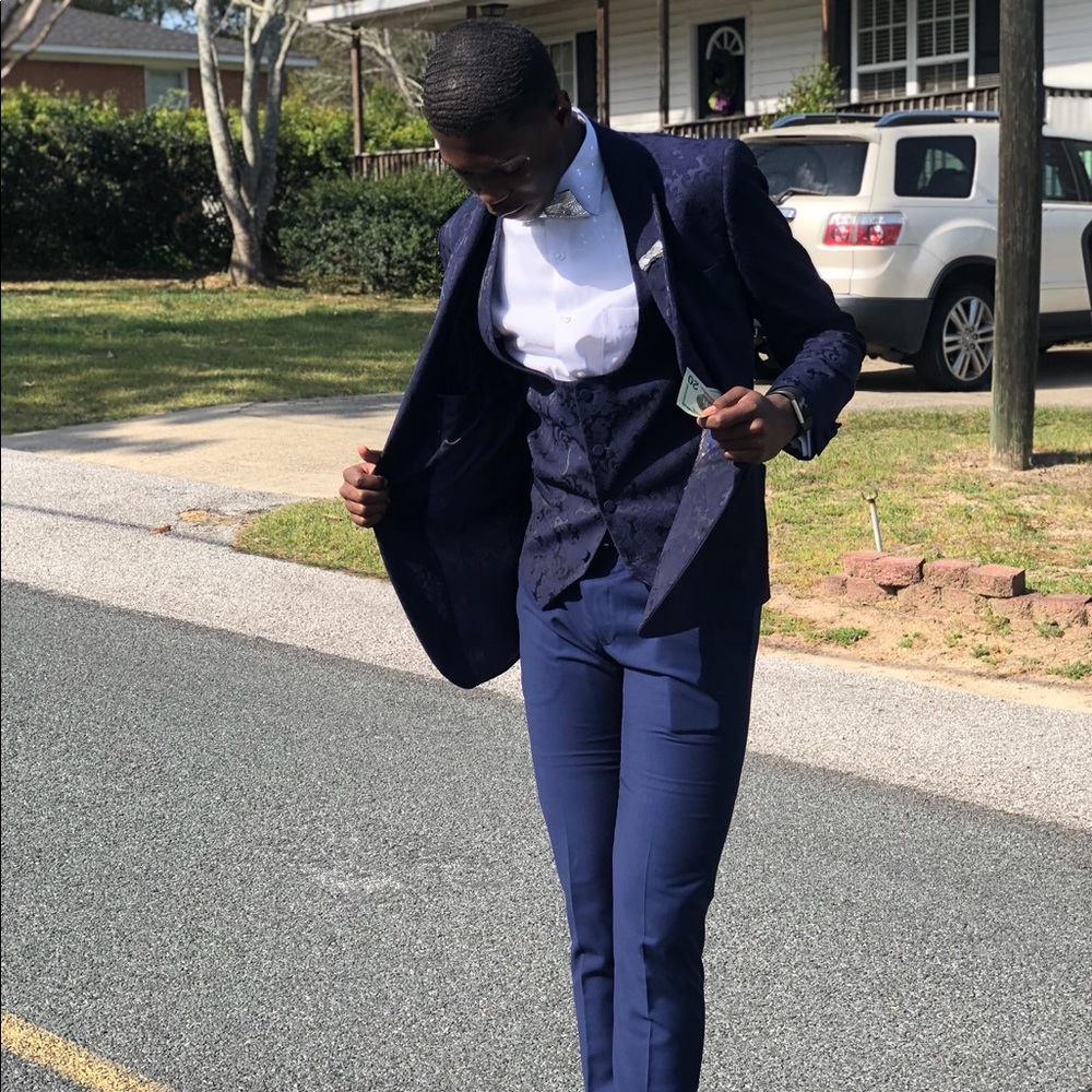 Meet your Posher, Donovan